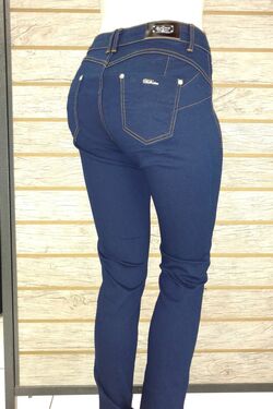 Calça Jeans Levanta BumBum do 42 ao 44 Six One 