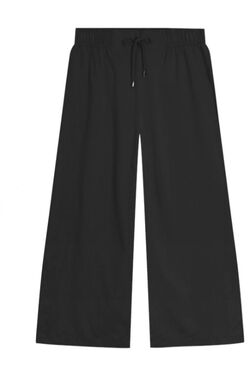 Calça Feminina Pantacourt Cor Preto