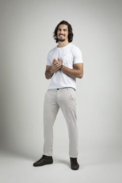 Calça Chino Skinny Sarja Cru Lee