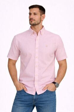 Camisa Masculina Slim Maquinetada Rosa Manga Curta com Botão na Gola Caw